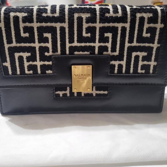 Bag - Picture 2 of 6